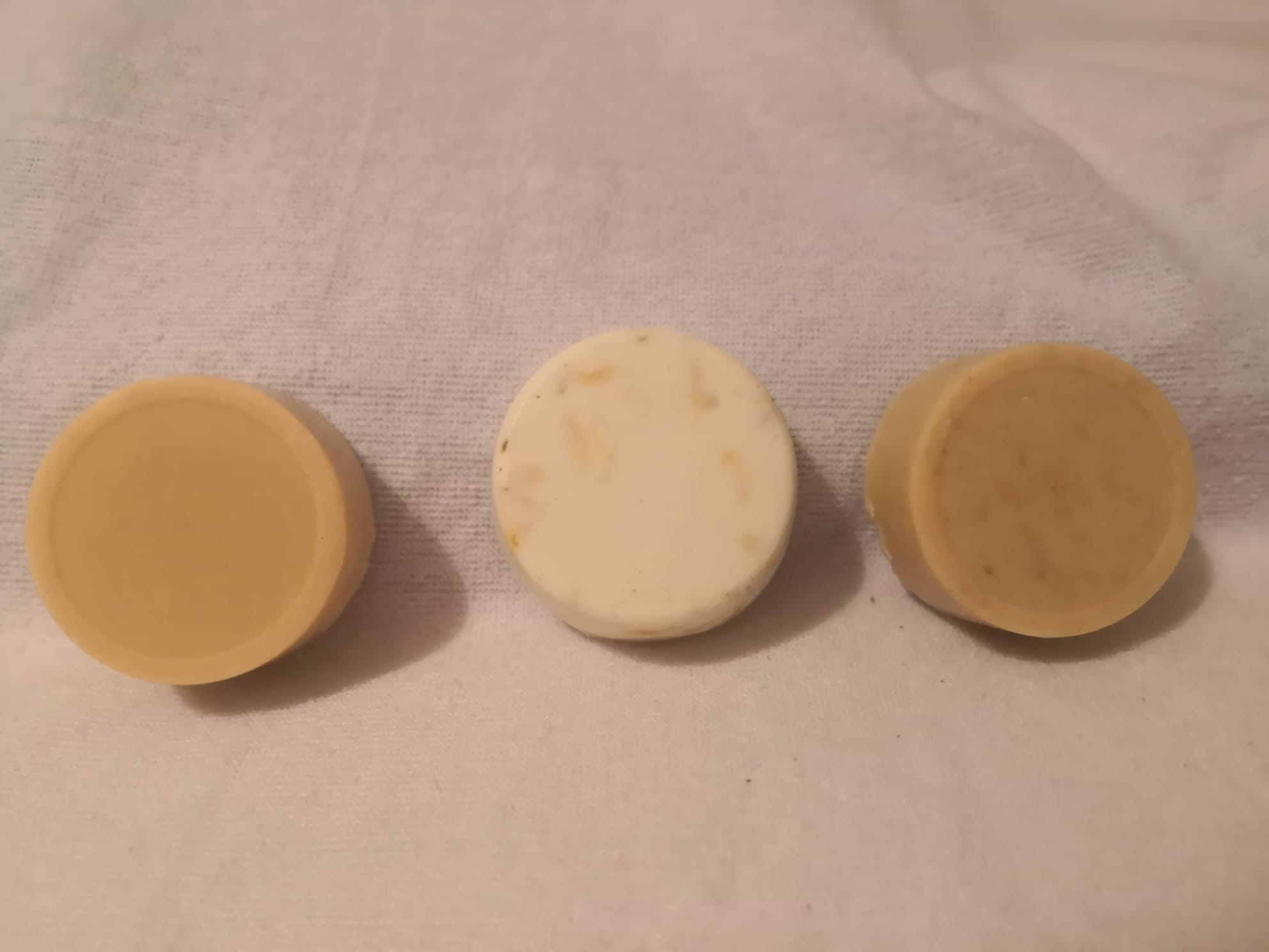 JABONES AVENA MIEL CALENDULA LECHE ACBRA